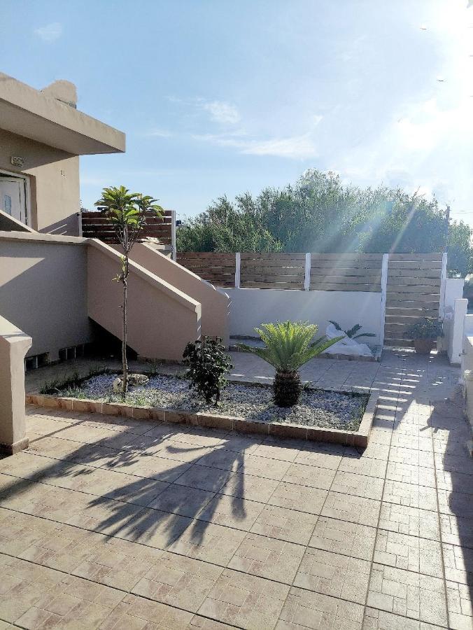 # 6 Giorgos & Chara Apartments Nea Kydonia  Экстерьер фото