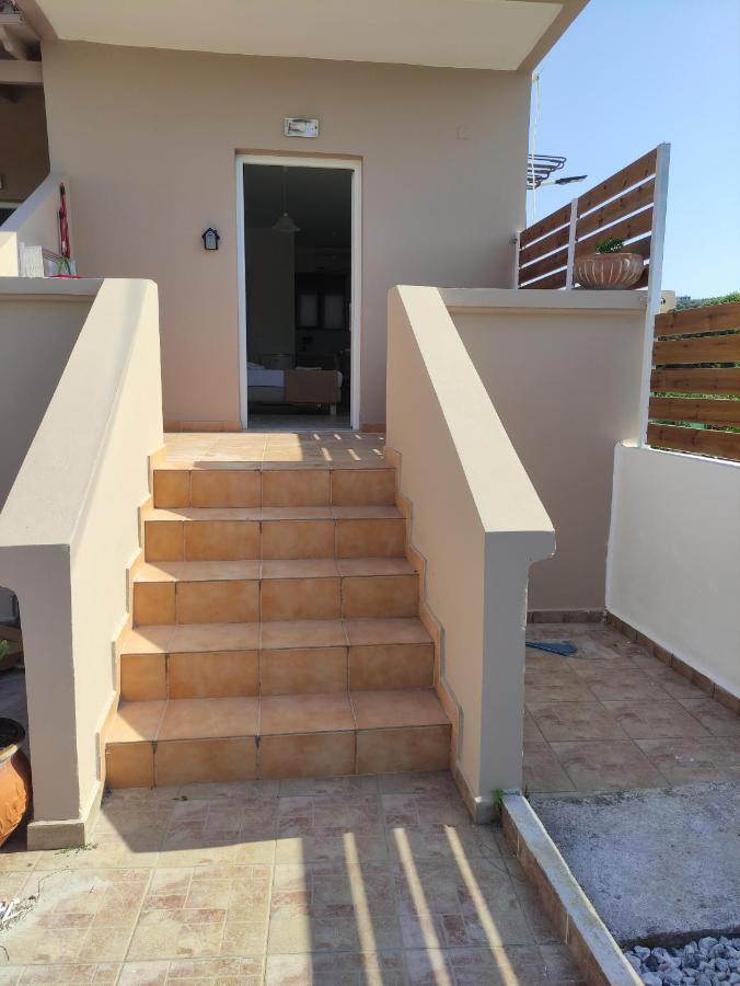 # 6 Giorgos & Chara Apartments Nea Kydonia  Экстерьер фото